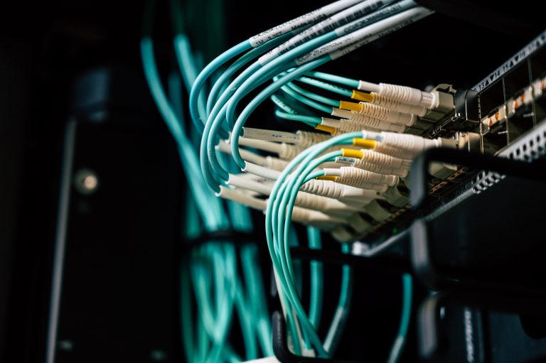 Atlantisnet altyapı gerektirmeyen internet hizmeti sunar.